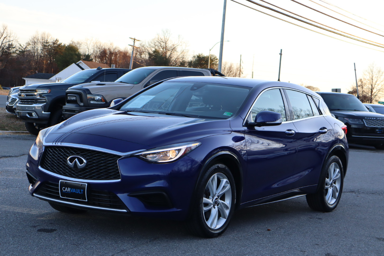 Infiniti QX30 Luxury AWD 2017