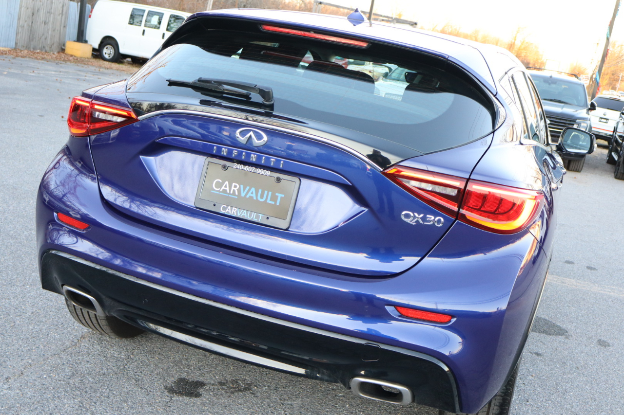 Infiniti QX30 Luxury AWD 2017