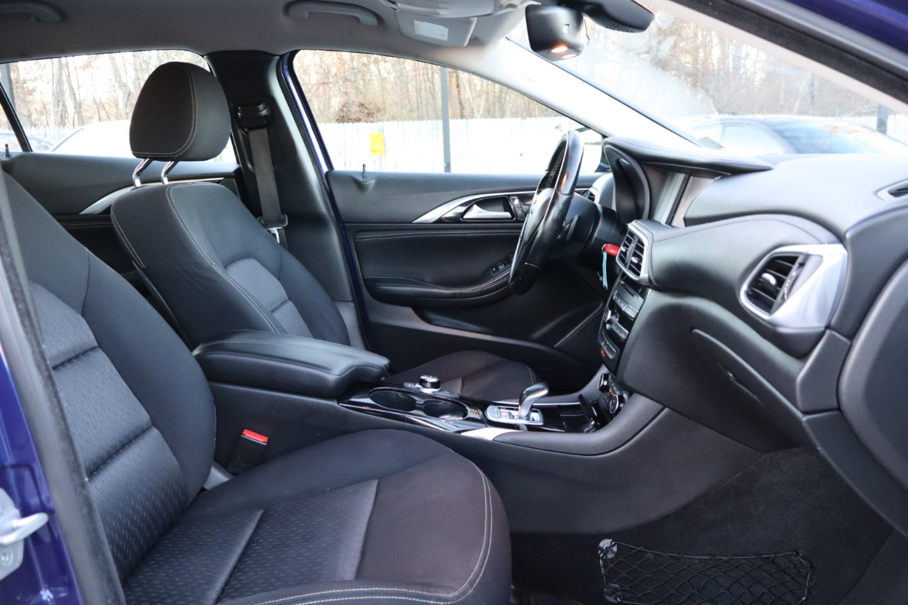 Infiniti QX30 Luxury AWD 2017