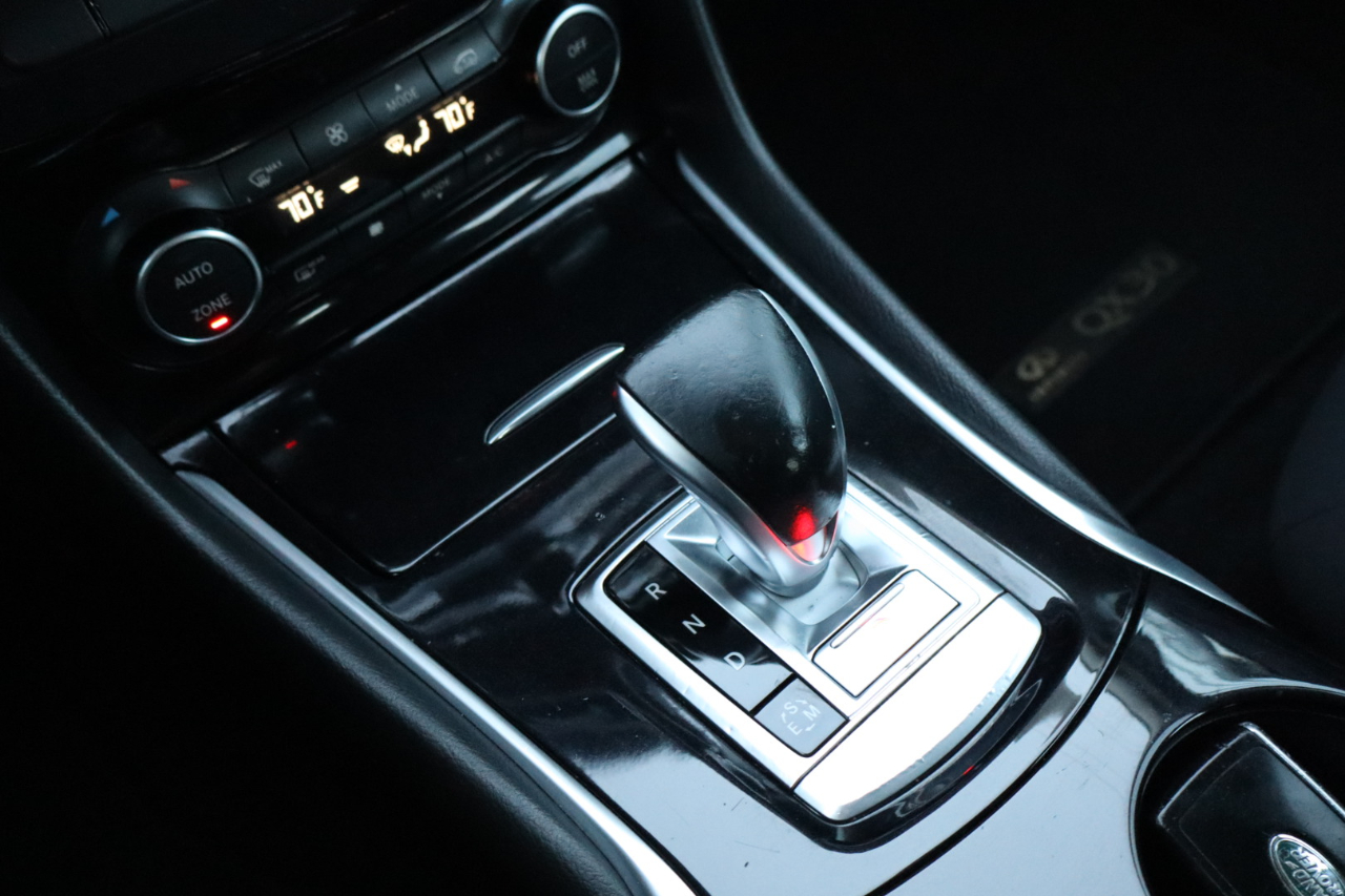 Infiniti QX30 Luxury AWD 2017