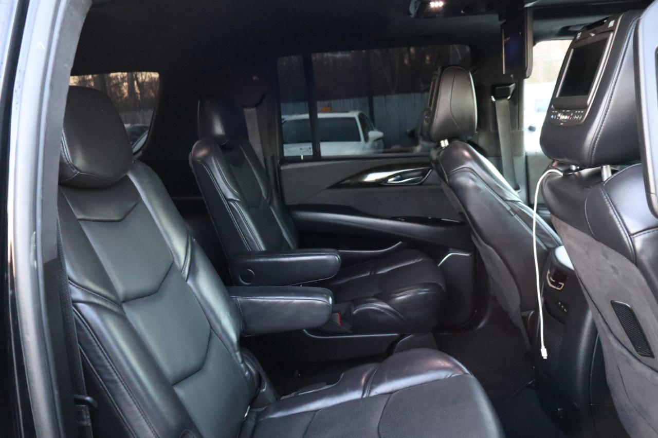 Cadillac Escalade ESV 4WD 4dr Platinum 2019