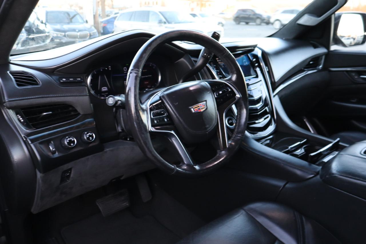 Cadillac Escalade ESV 4WD 4dr Platinum 2019