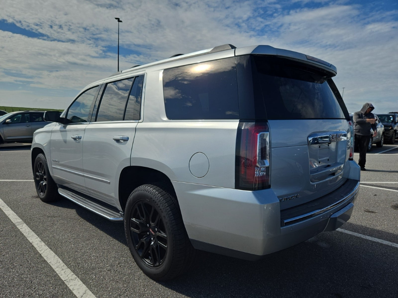 2017 Gmc Yukon Denali photo 2