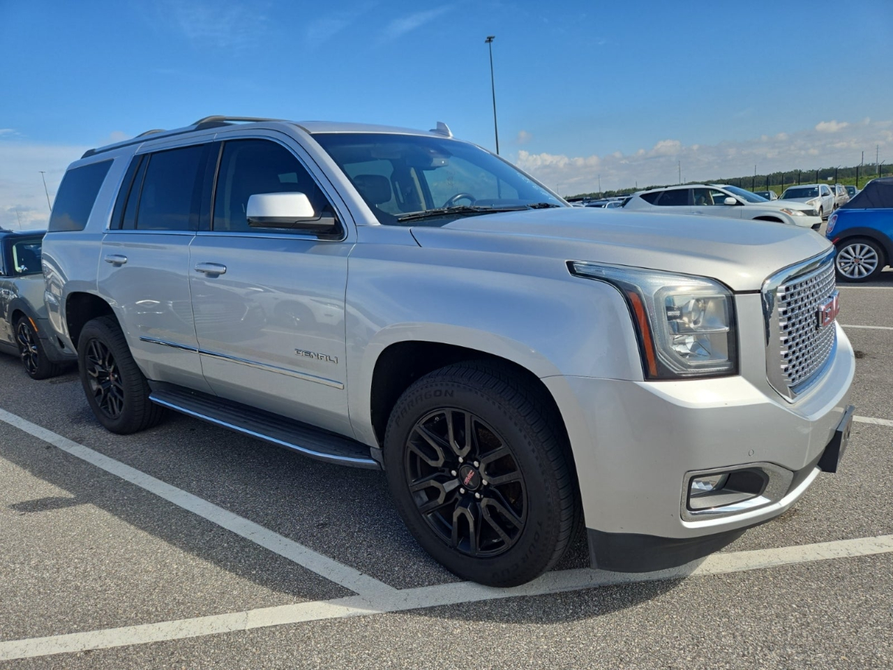 2017 Gmc Yukon Denali photo 3