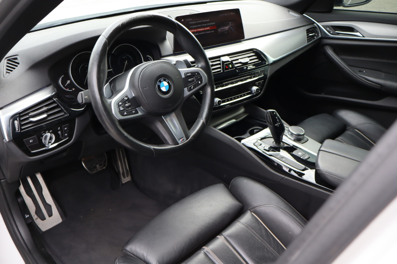 BMW 5-Series 530e iPerformance 2019