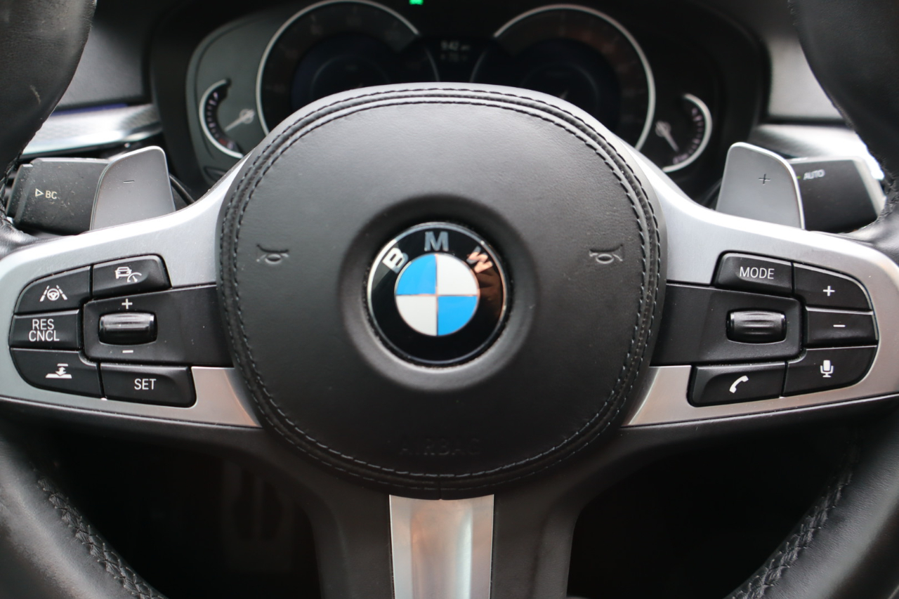 BMW 5-Series 530e iPerformance 2019