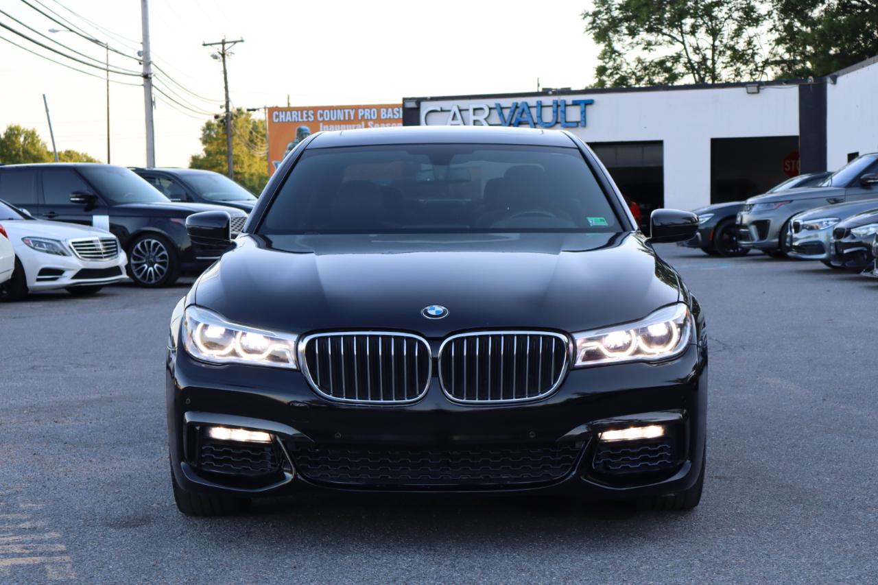 BMW 7-Series  2018