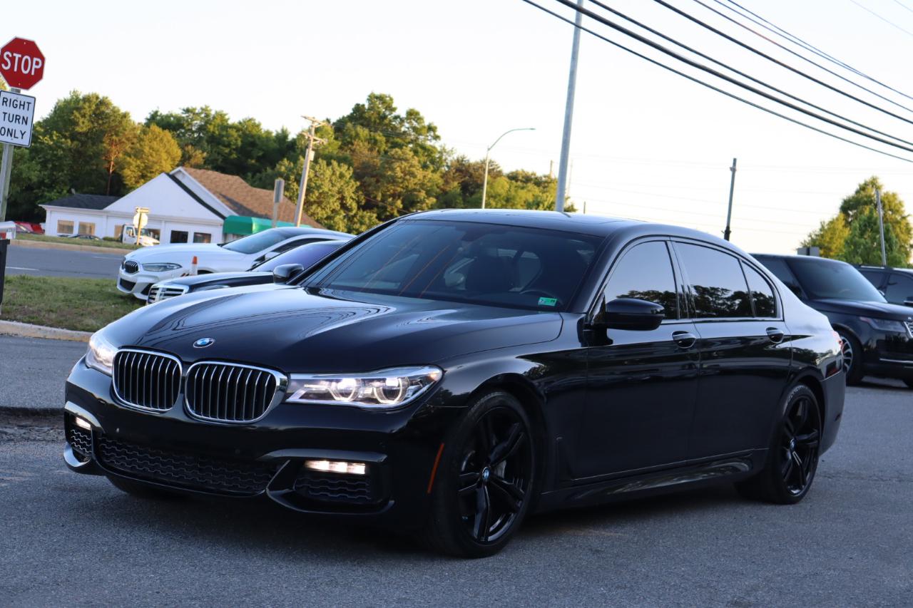BMW 7-Series  2018