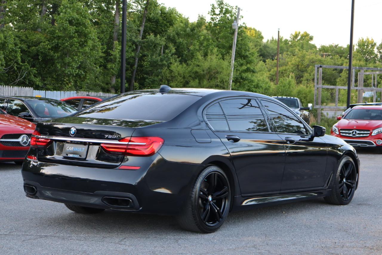 BMW 7-Series  2018