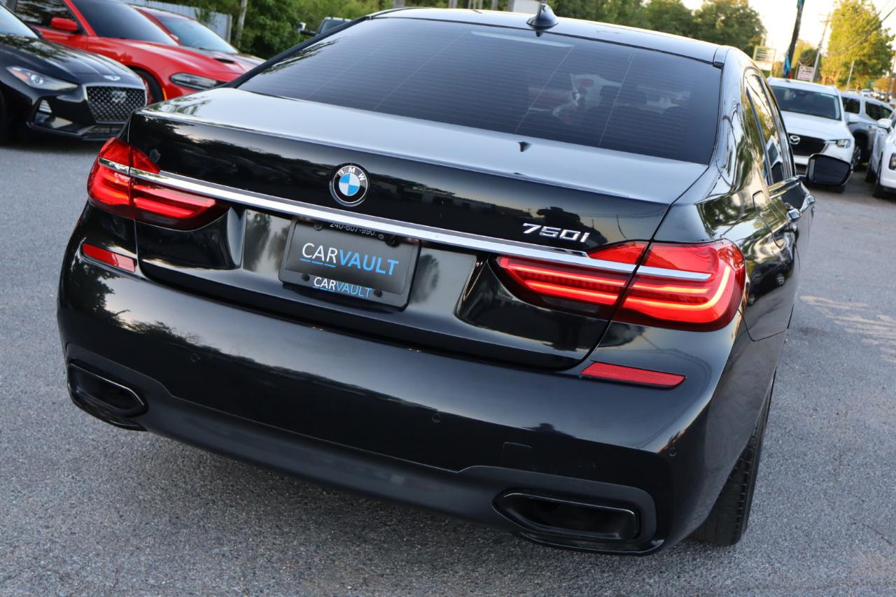 BMW 7-Series  2018