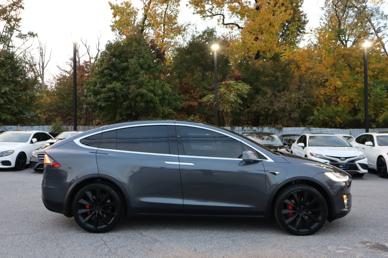 Tesla Model X AWD 4dr 75D 2017 Tesla Model X AWD 4dr 75D 2017