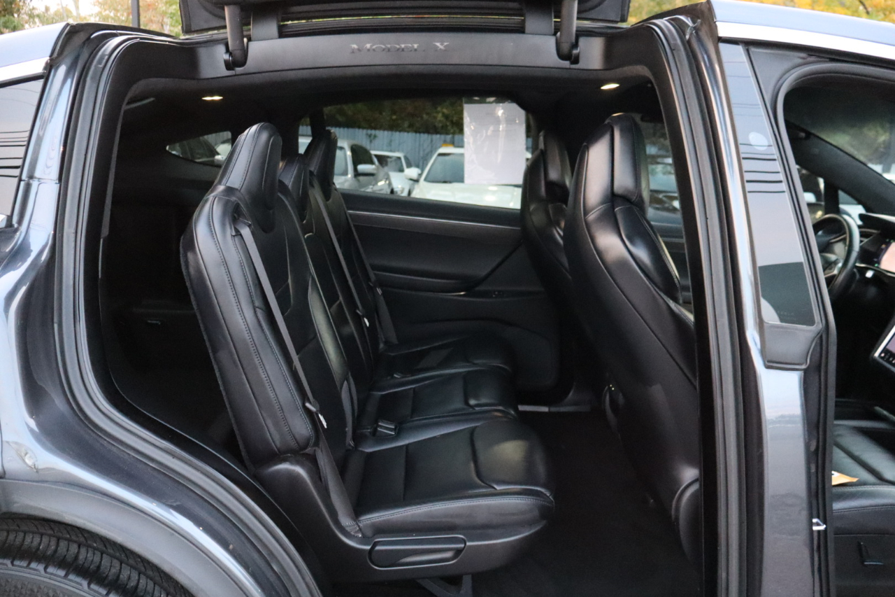 Tesla Model X AWD 4dr 75D 2017 Tesla Model X AWD 4dr 75D 2017