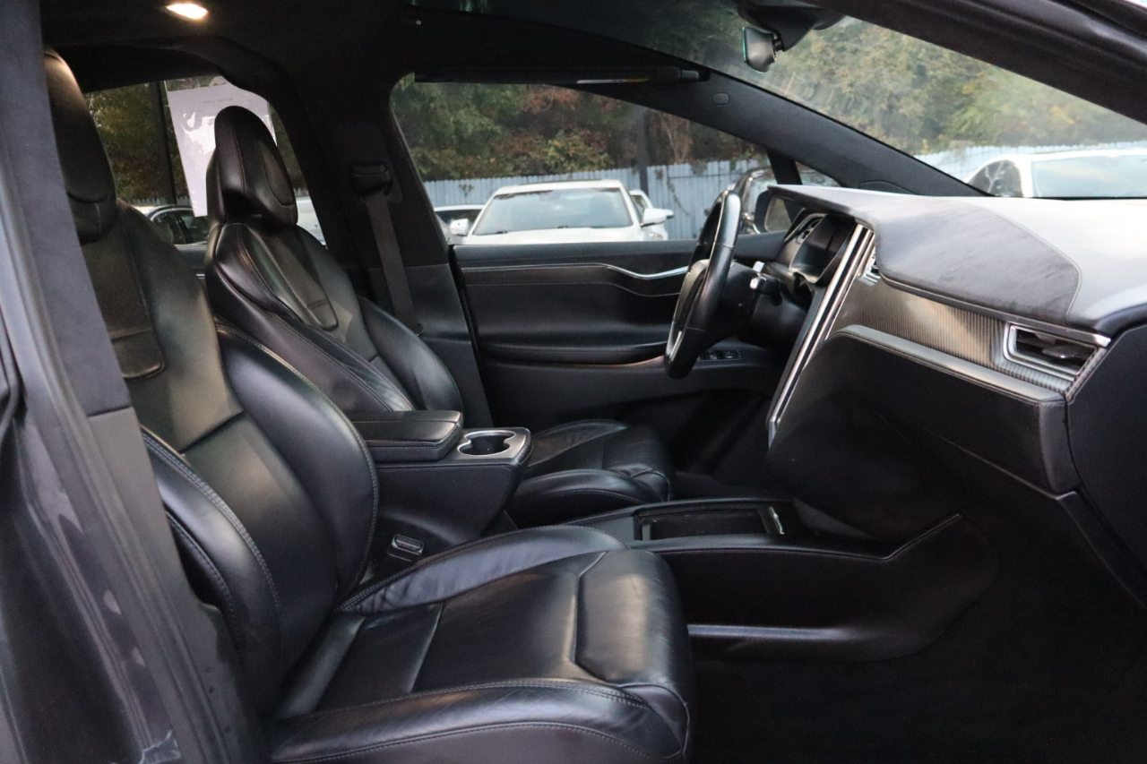Tesla Model X AWD 4dr 75D 2017 Tesla Model X AWD 4dr 75D 2017