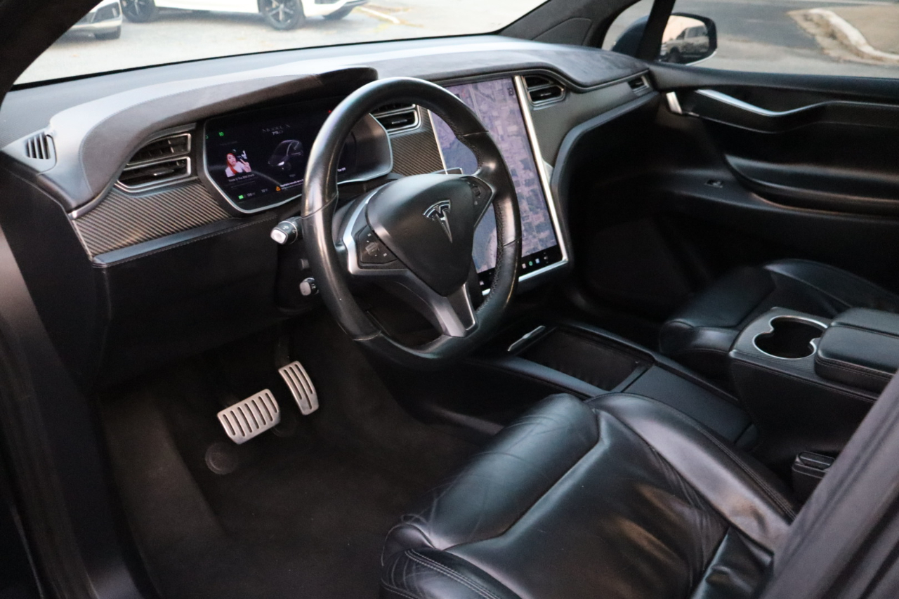 Tesla Model X AWD 4dr 75D 2017 Tesla Model X AWD 4dr 75D 2017