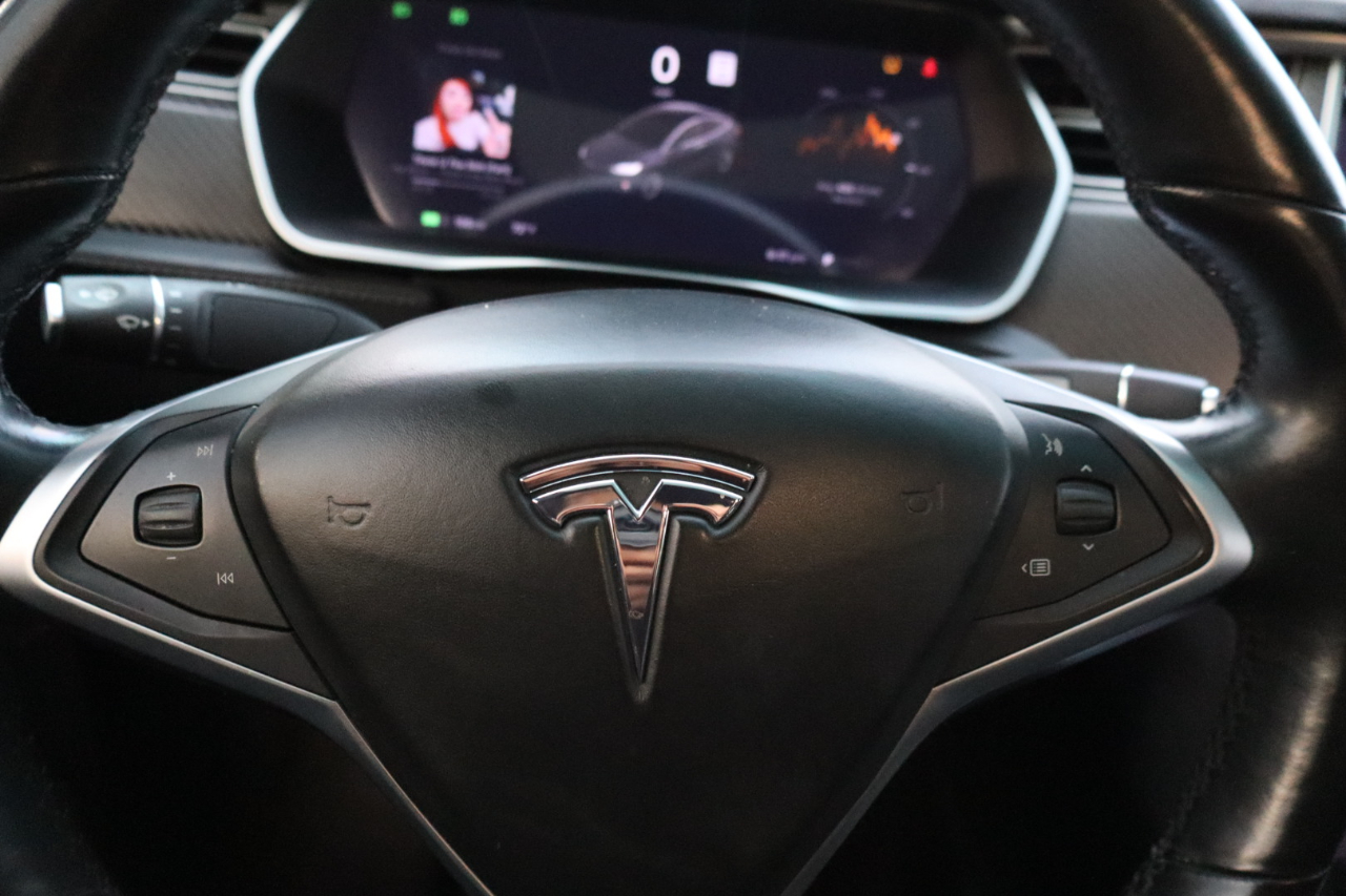 Tesla Model X AWD 4dr 75D 2017 Tesla Model X AWD 4dr 75D 2017