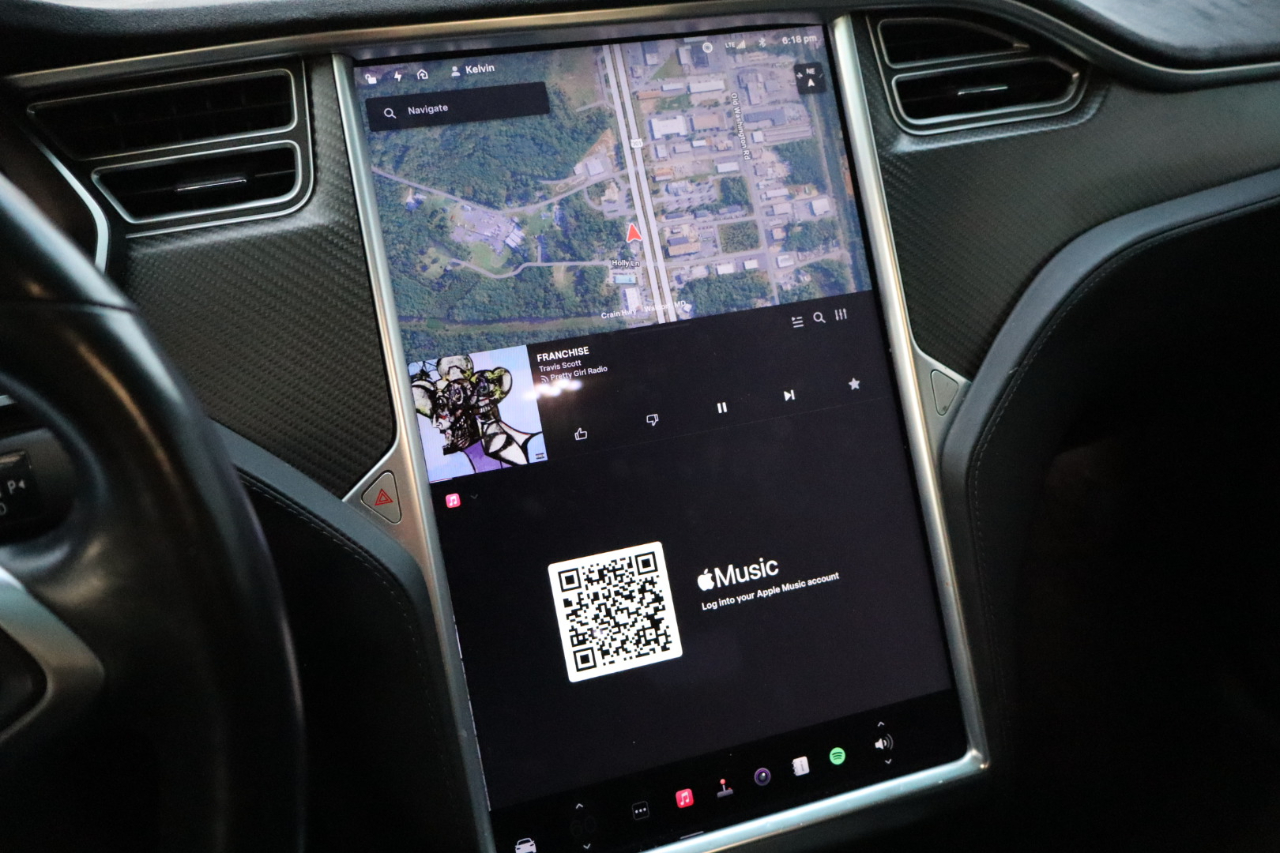 Tesla Model X AWD 4dr 75D 2017 Tesla Model X AWD 4dr 75D 2017