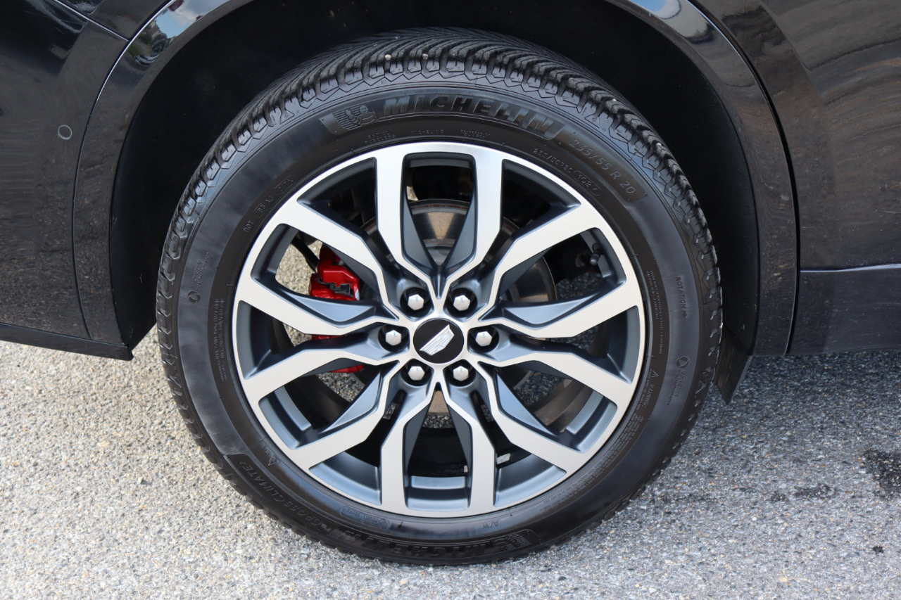 2023 Cadillac XT6 Sport photo 10