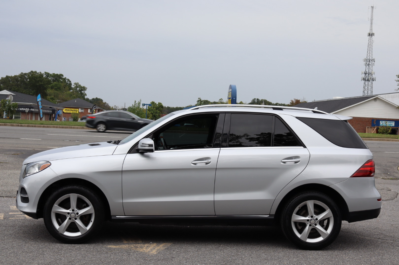 2016 Mercedes Benz GLE 350 4MATIC photo 4