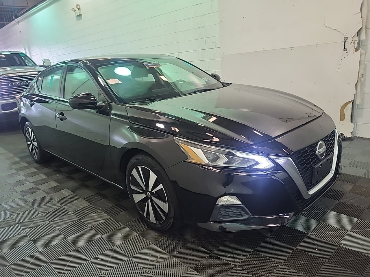 2021 Nissan Altima 2.5 SV photo 3