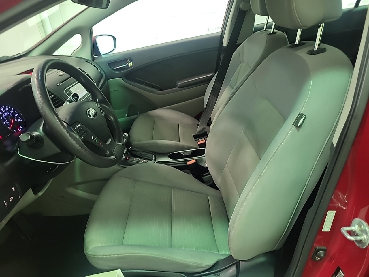 2016 Kia Forte LX photo 5