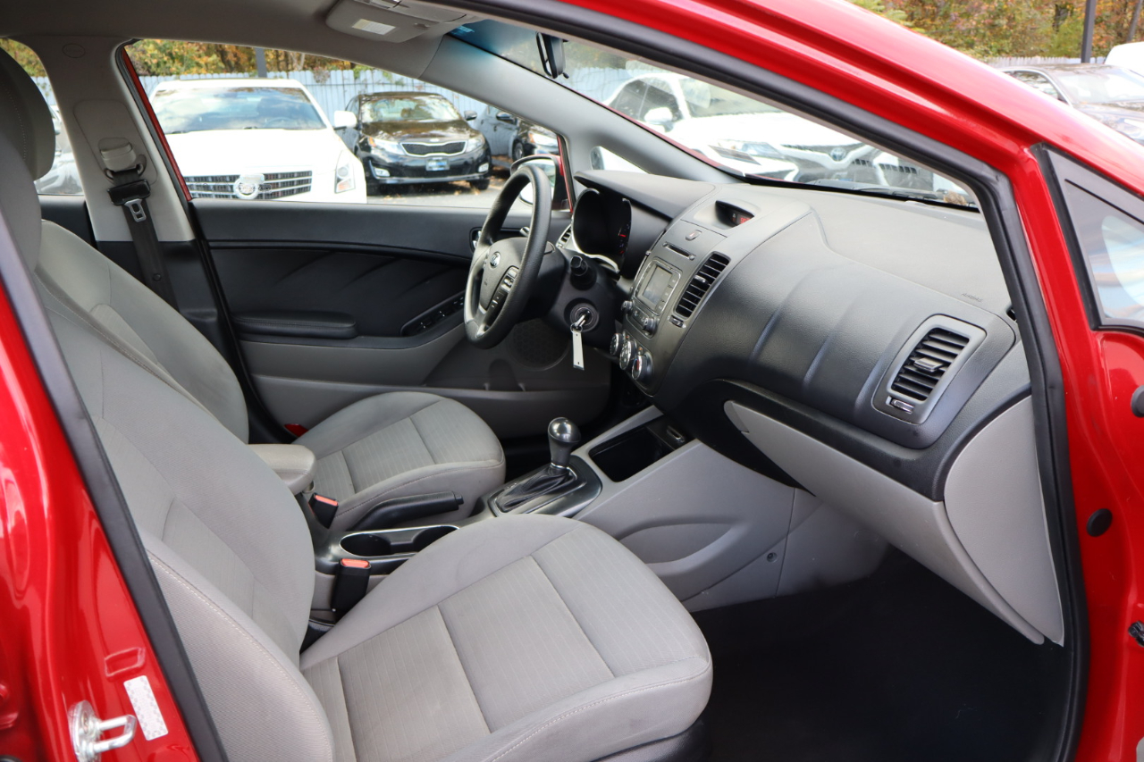 Kia Forte 4dr Sdn Auto LX 2016 Kia Forte 4dr Sdn Auto LX 2016