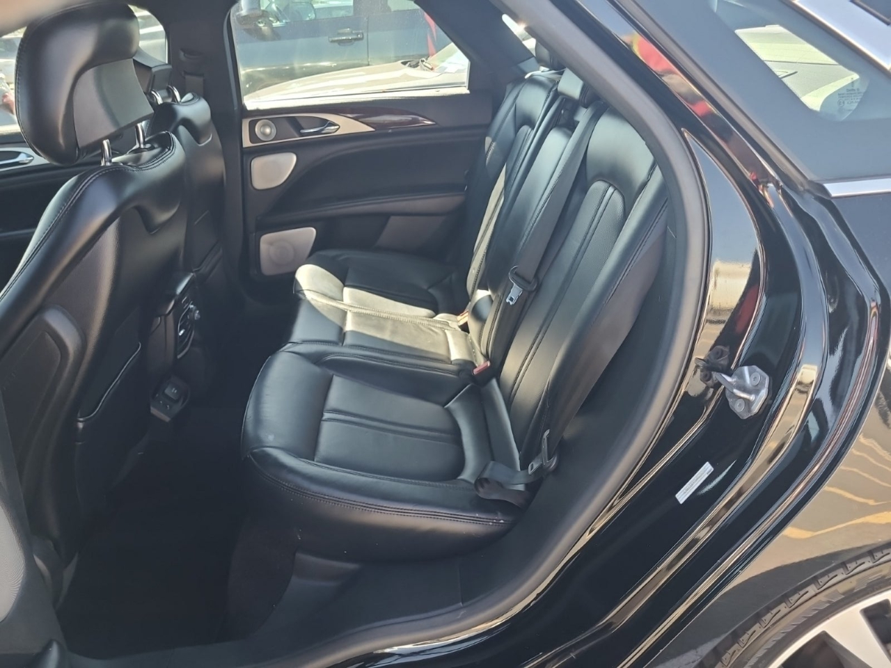 2017 Lincoln MKZ Reserve photo 4