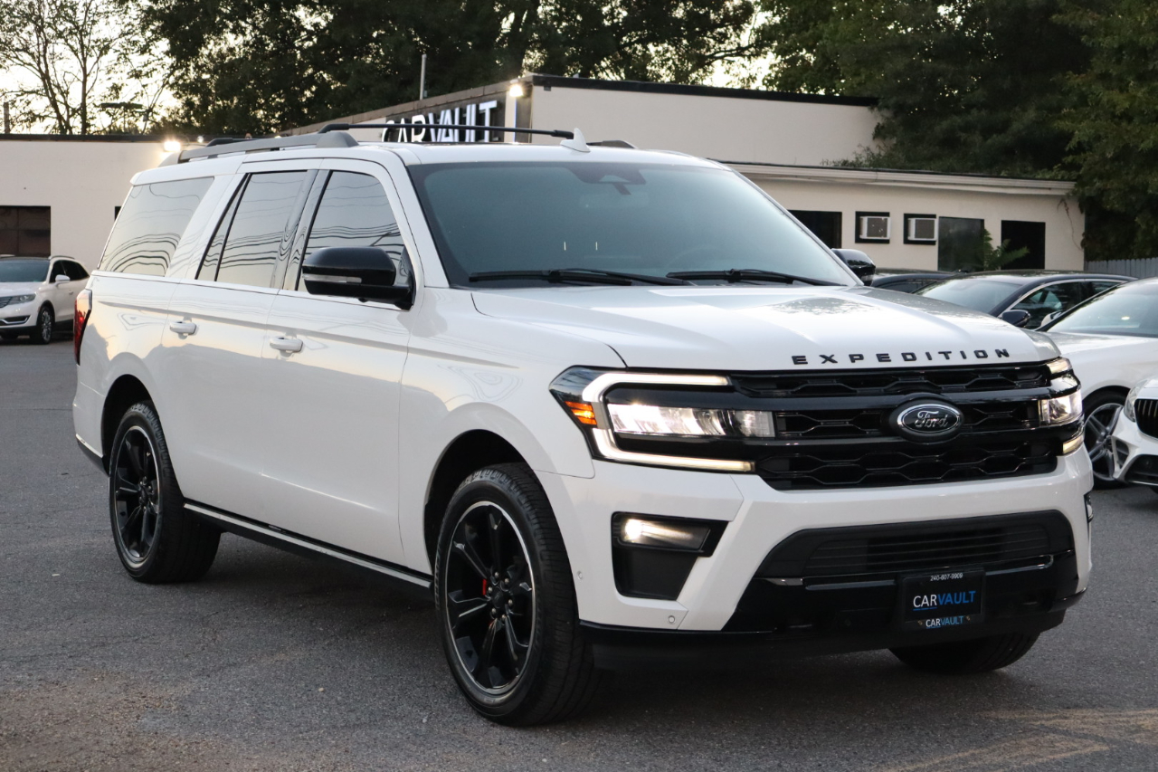 2022 Ford Expedition MAX Limited photo 4