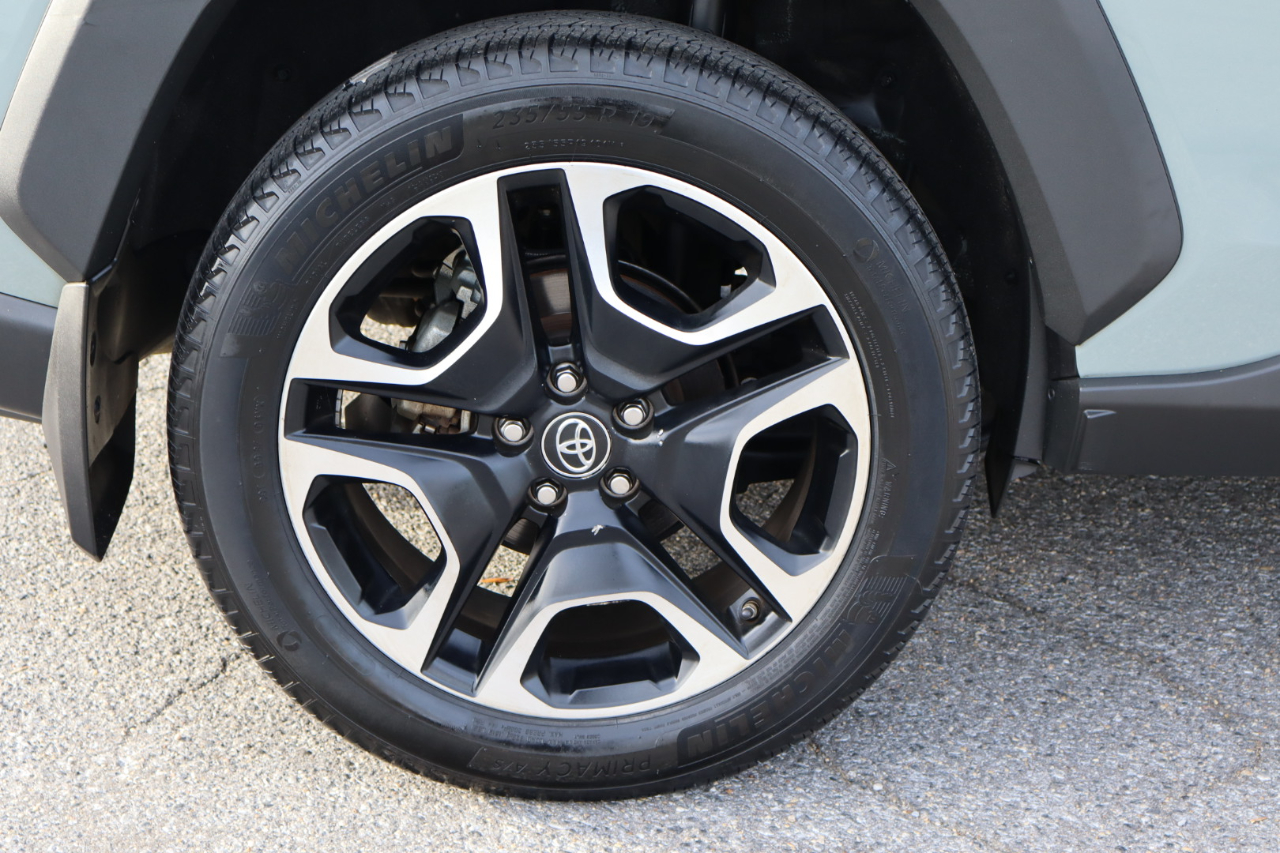 Toyota RAV4 Adventure 4D SUV AWD 2019 Toyota RAV4 Adventure 4D SUV AWD 2019