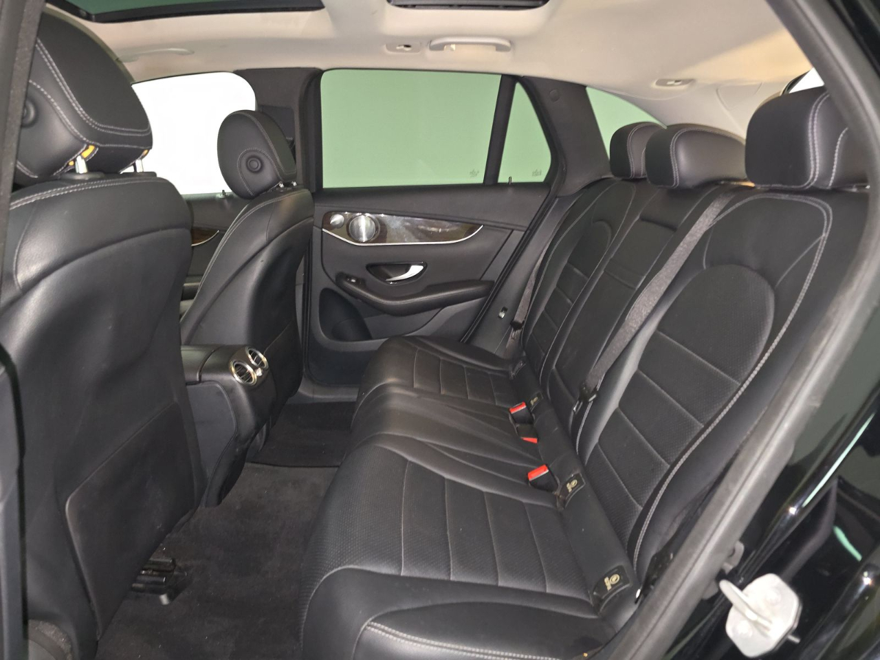 Mercedes-Benz GLC-Class  2016 Mercedes-Benz GLC-Class  2016