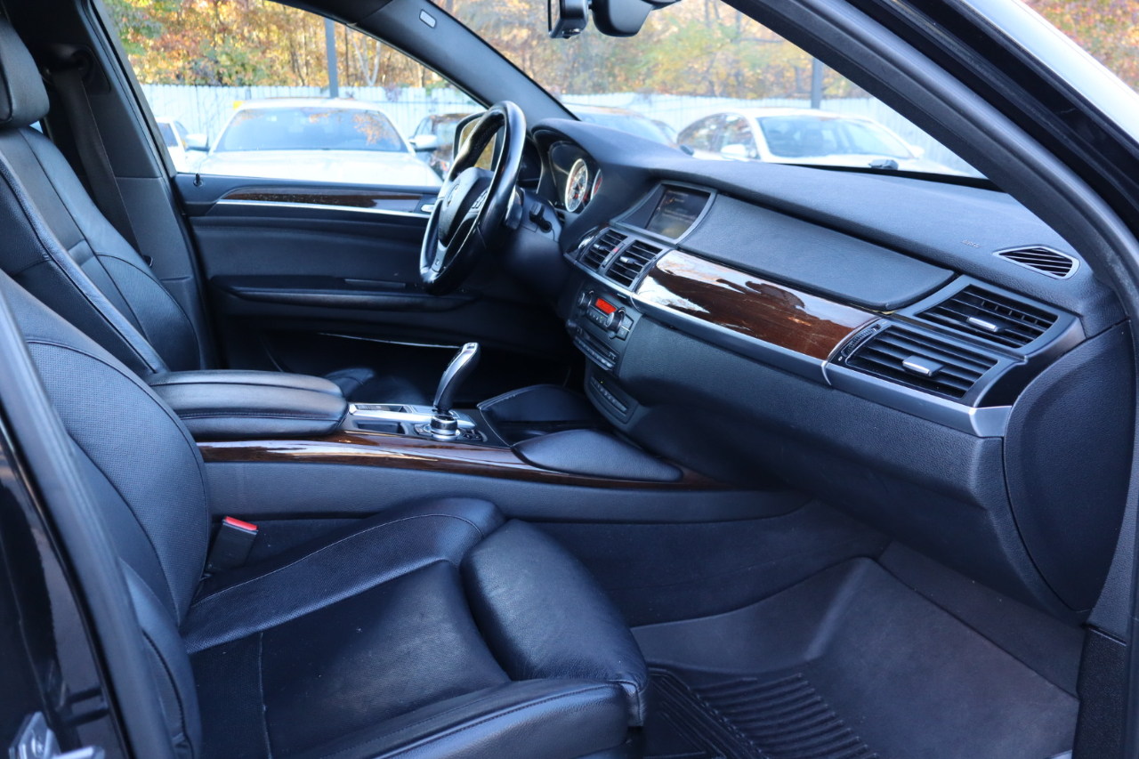 BMW X6  2013 BMW X6  2013