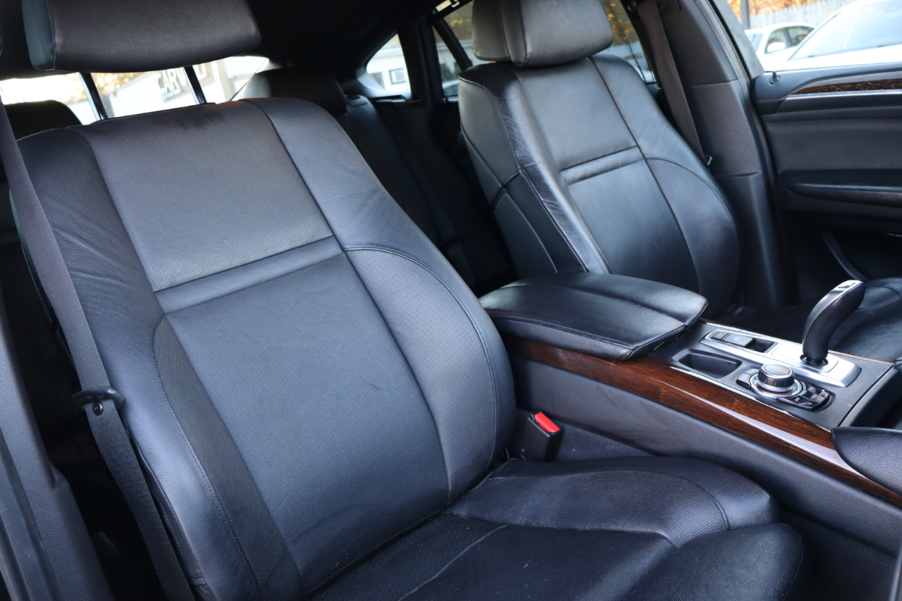 BMW X6  2013 BMW X6  2013