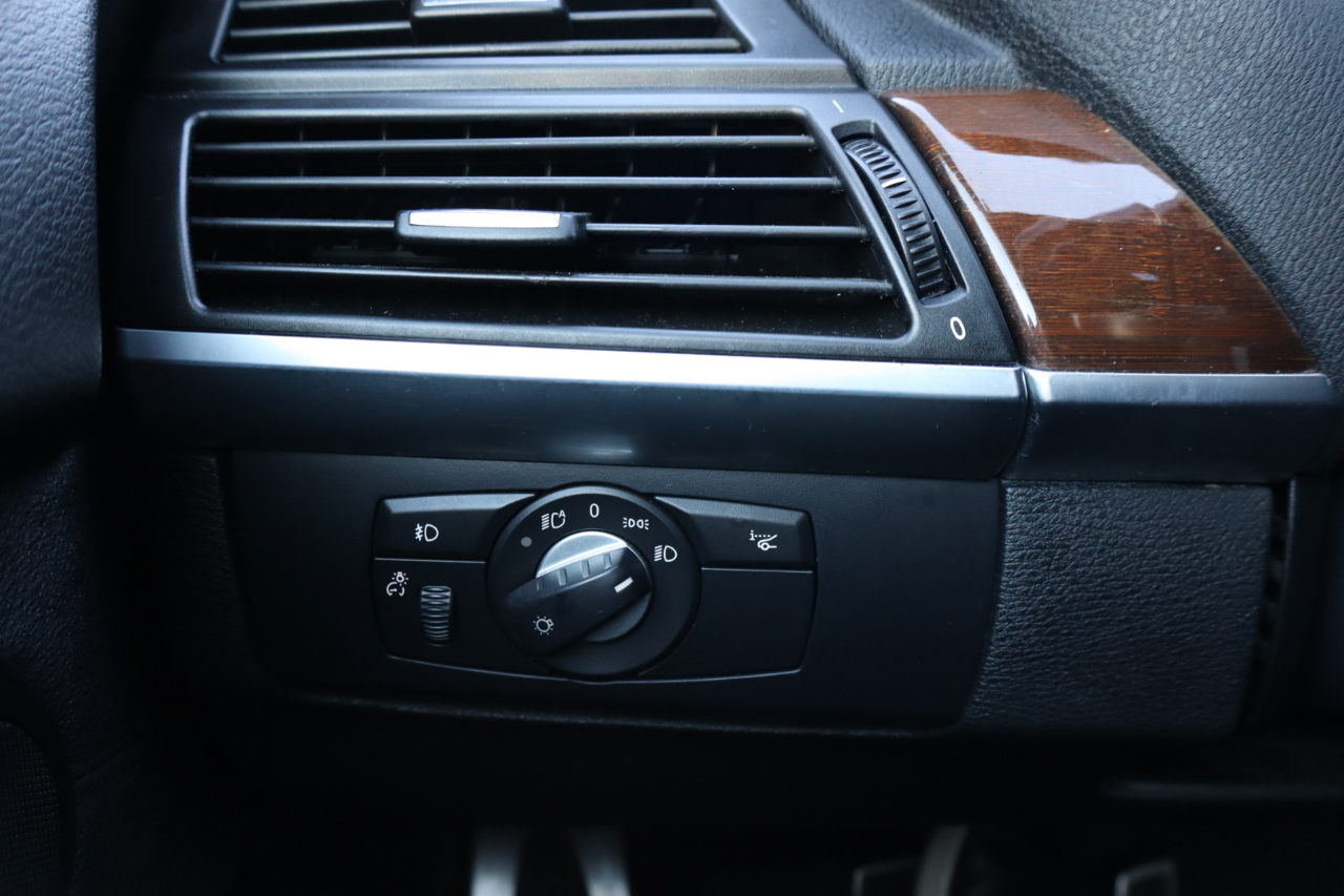 BMW X6  2013 BMW X6  2013