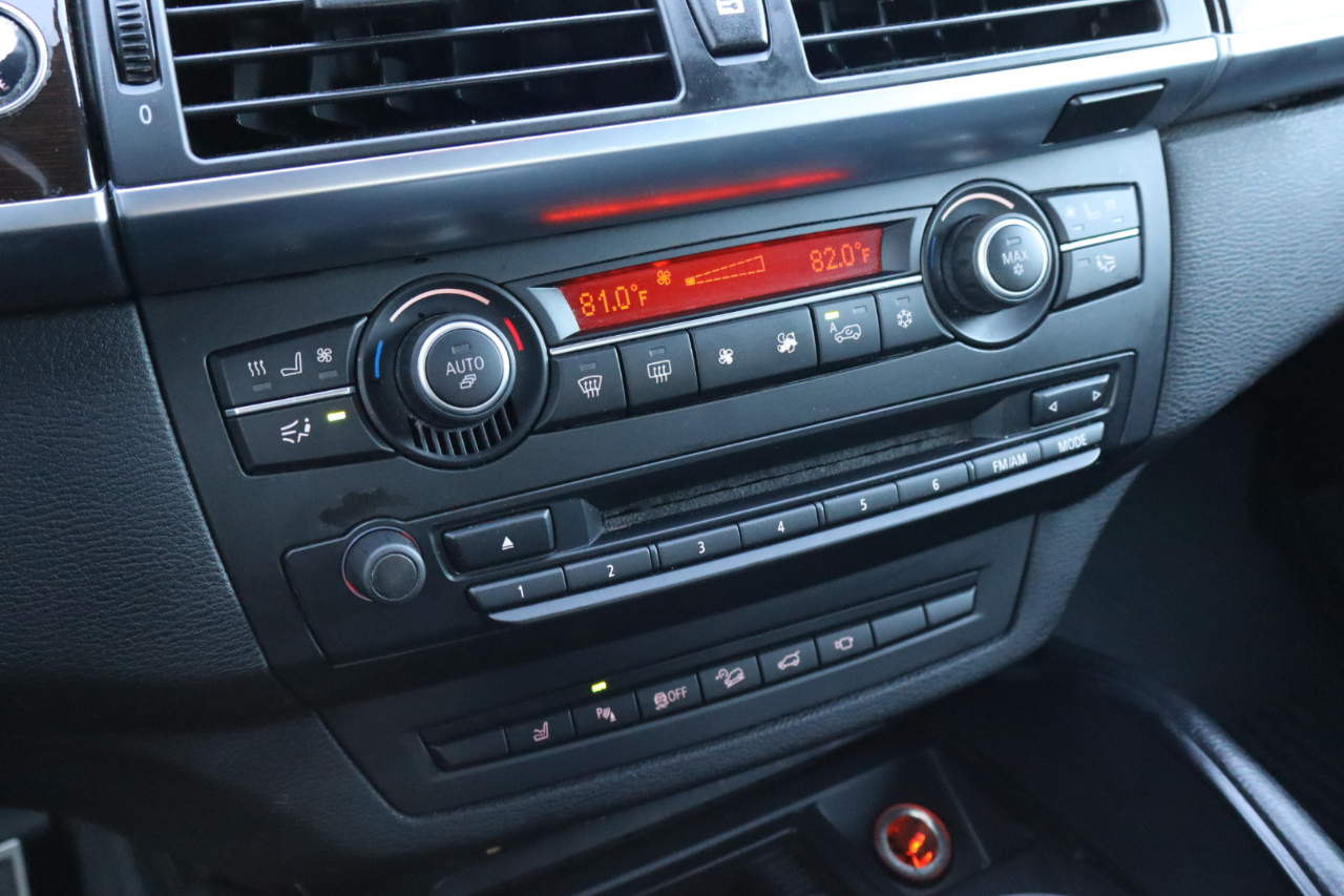 BMW X6  2013 BMW X6  2013