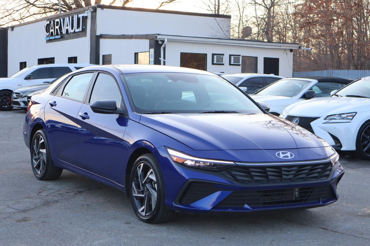 Hyundai Elantra Hybrid Limited 2025