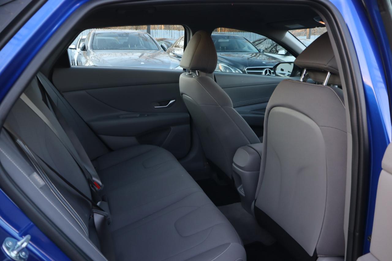 Hyundai Elantra Hybrid Limited 2025