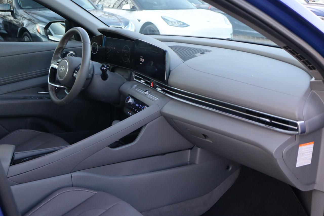 Hyundai Elantra Hybrid Limited 2025