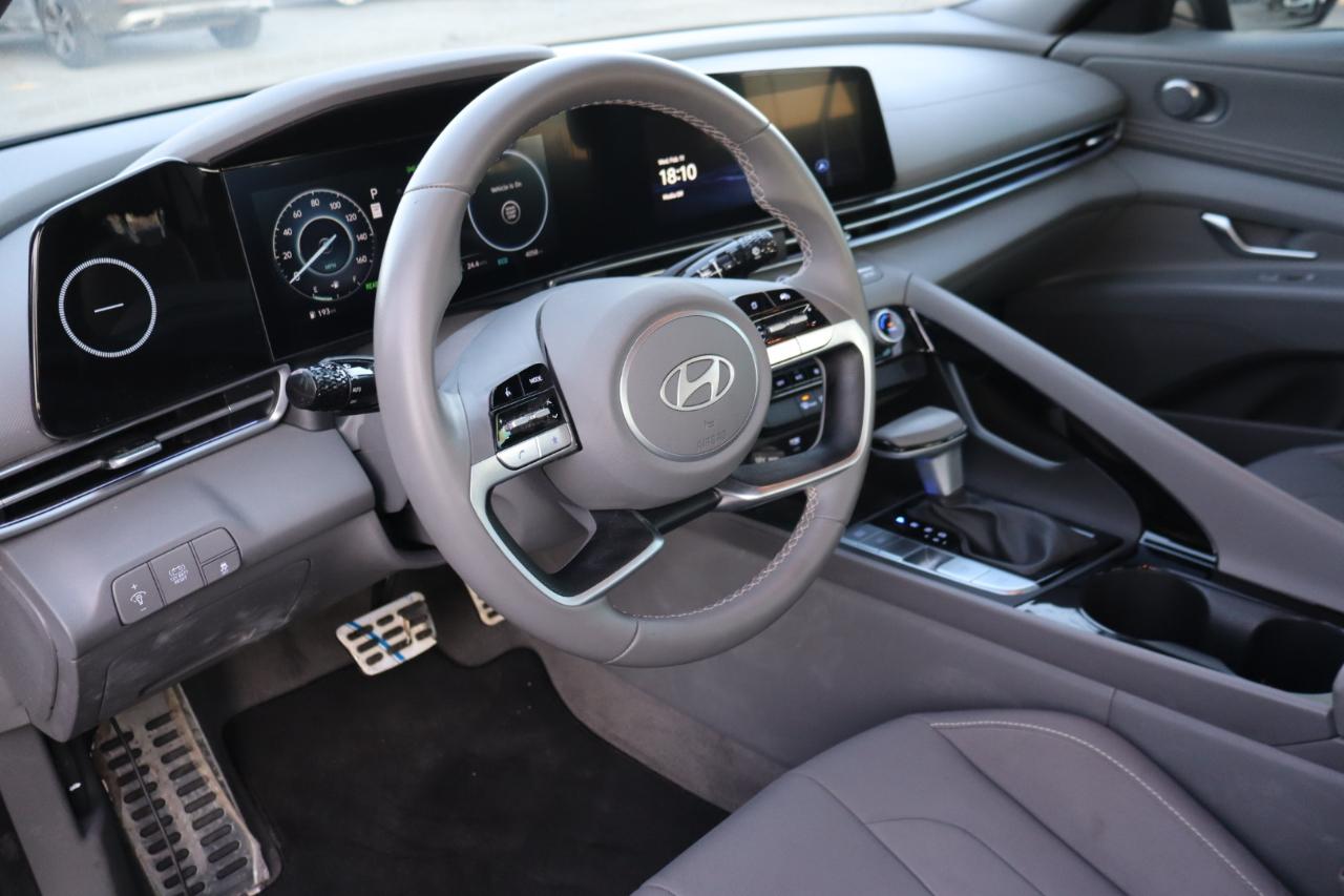 Hyundai Elantra Hybrid Limited 2025