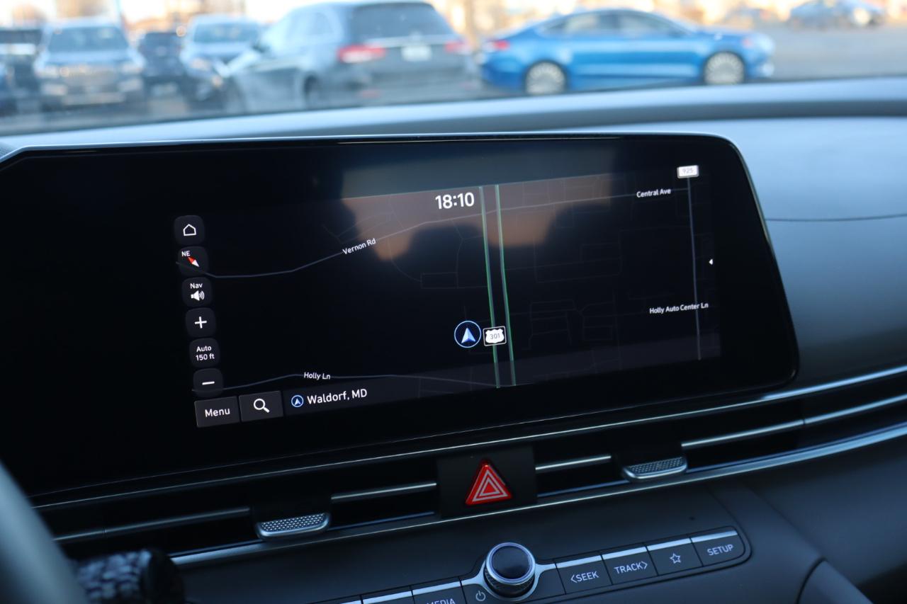 Hyundai Elantra Hybrid Limited 2025