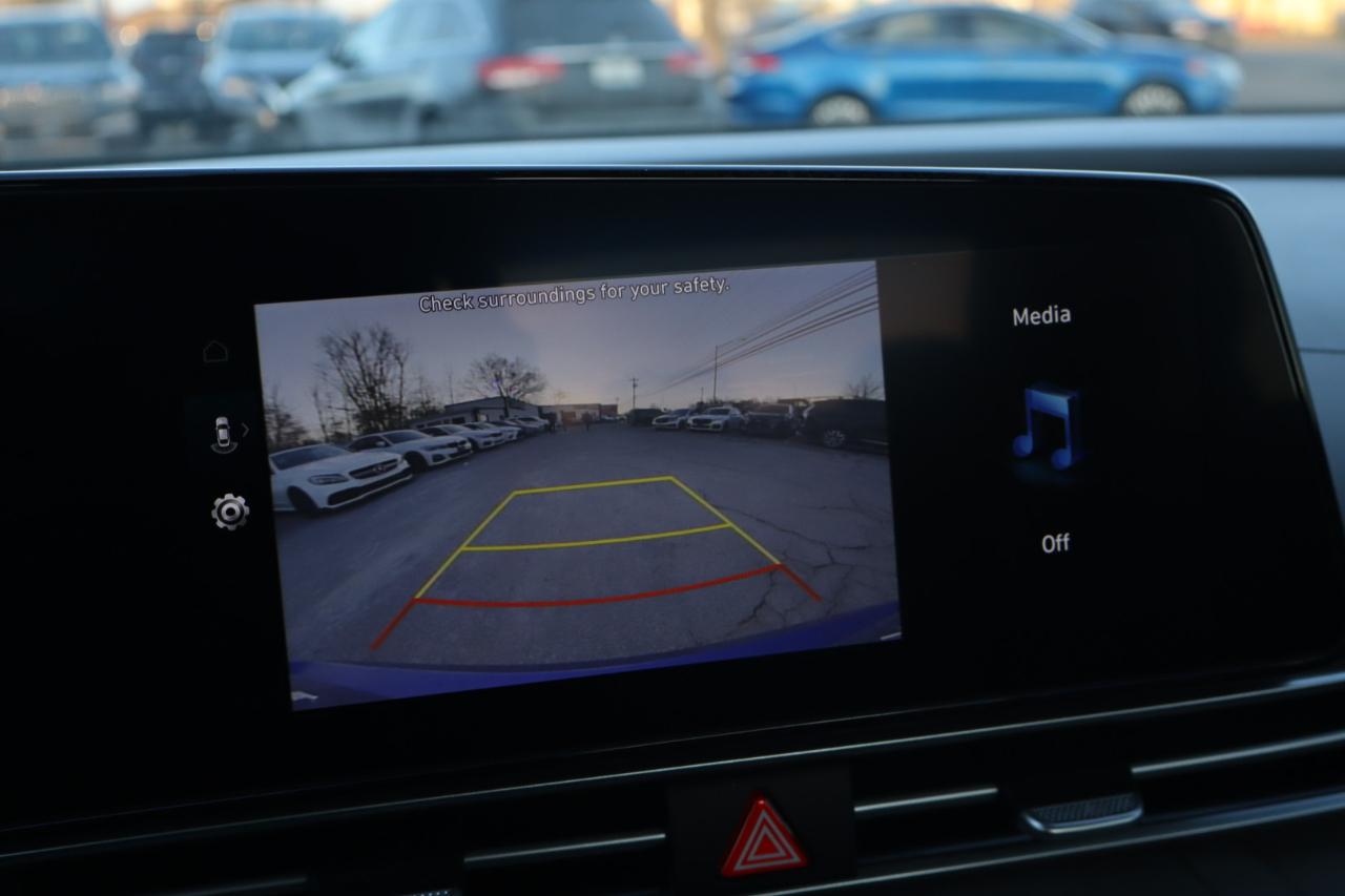 Hyundai Elantra Hybrid Limited 2025