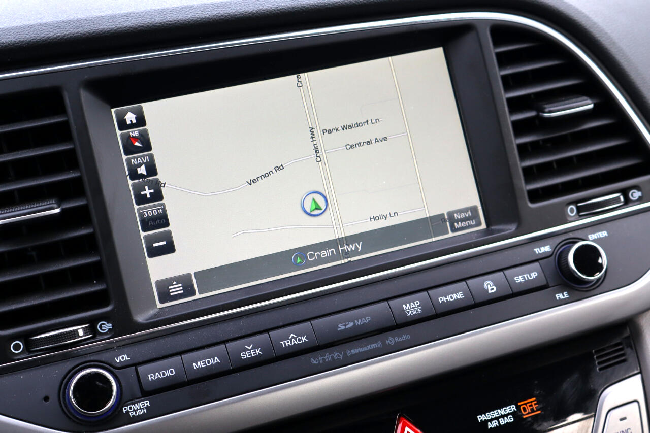 Hyundai Elantra Limited 4D Sedan 2017