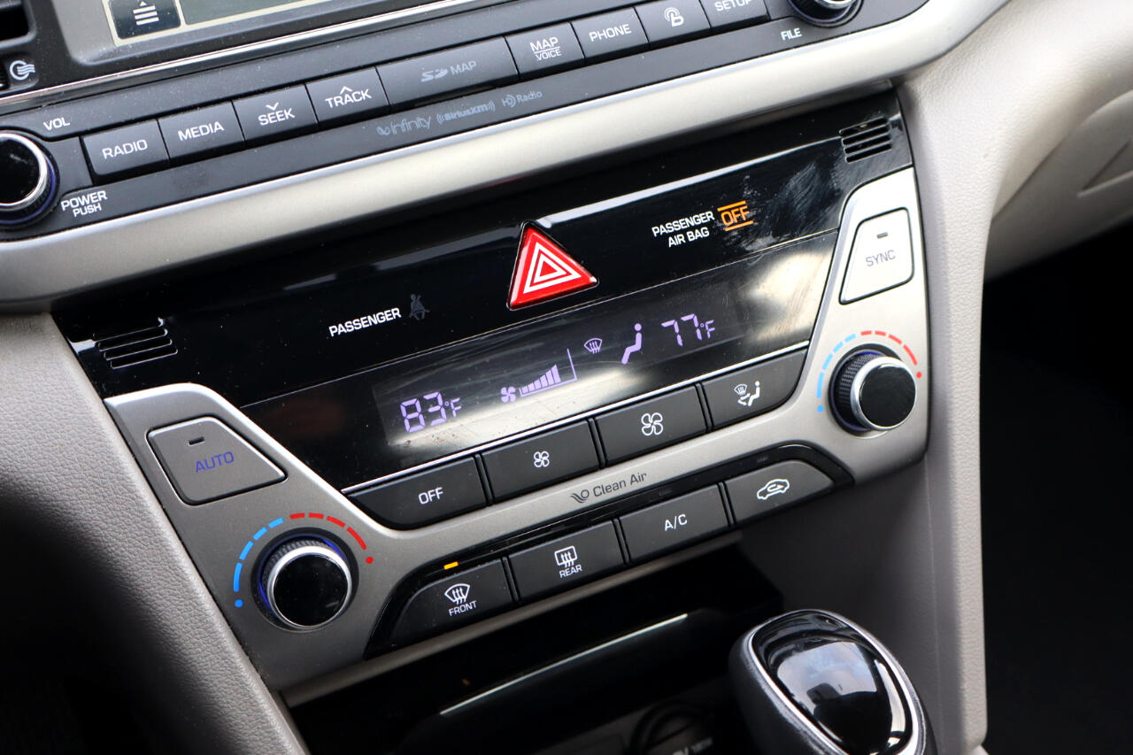 Hyundai Elantra Limited 4D Sedan 2017