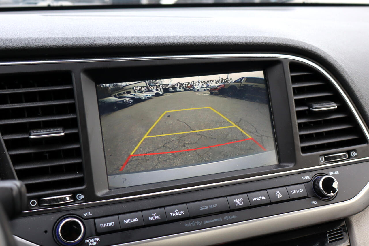 Hyundai Elantra Limited 4D Sedan 2017