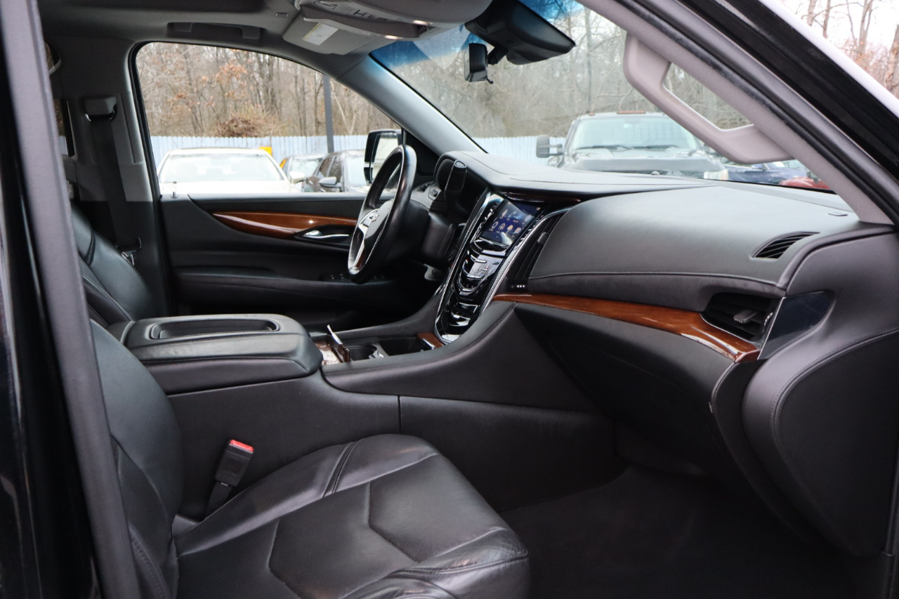 Cadillac Escalade ESV 4WD 4dr Premium Luxury 2018