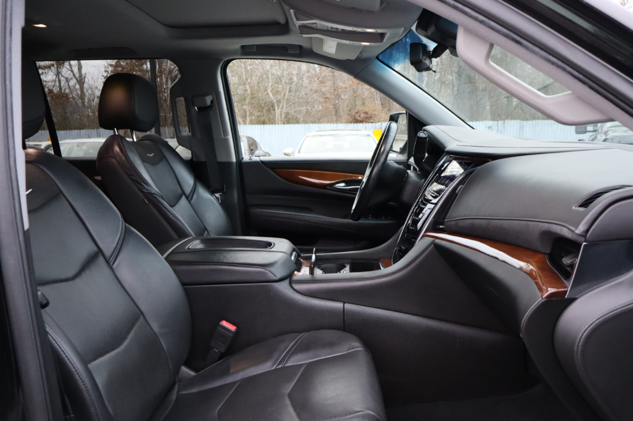 Cadillac Escalade ESV 4WD 4dr Premium Luxury 2018