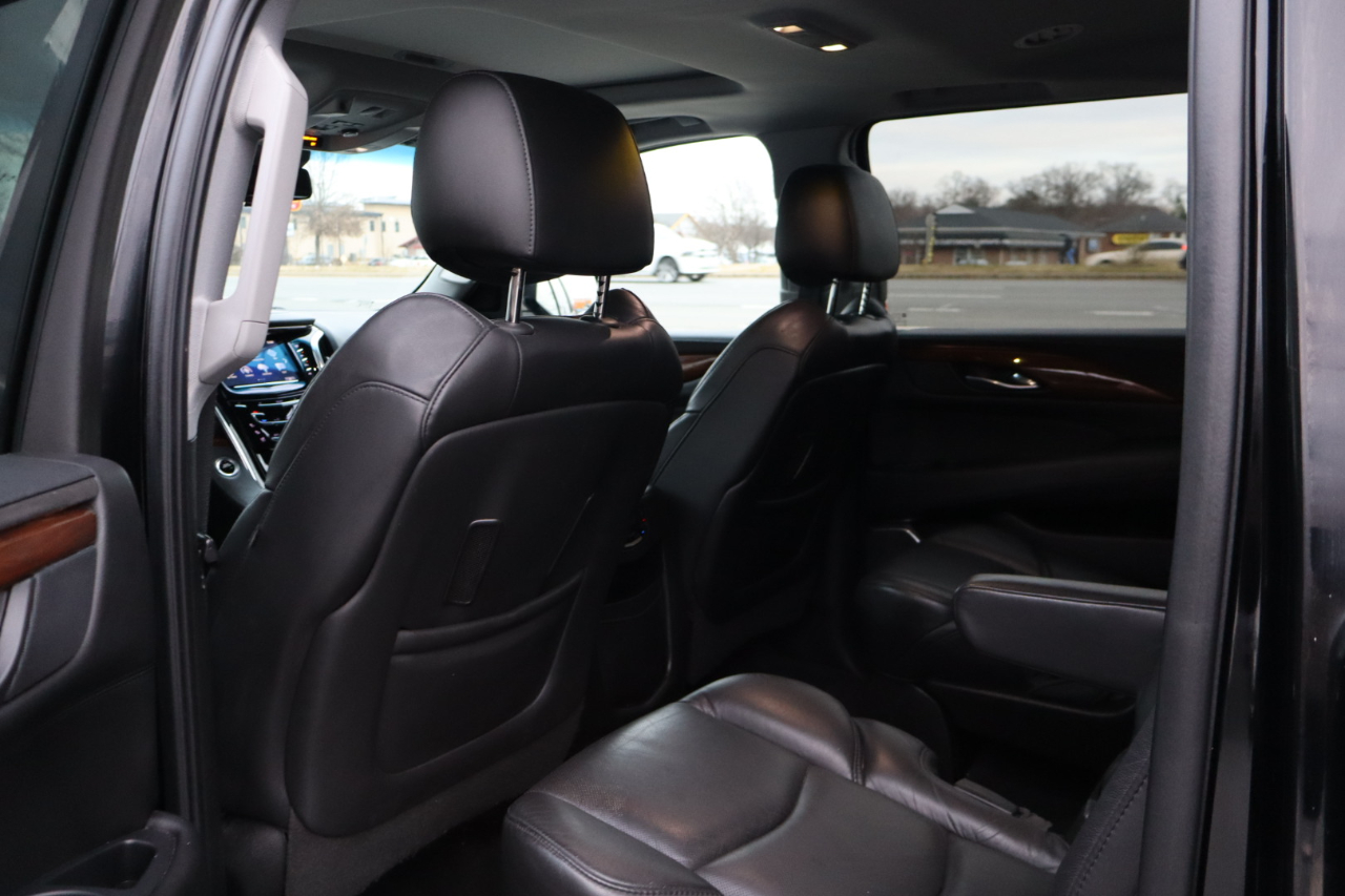 Cadillac Escalade ESV 4WD 4dr Premium Luxury 2018