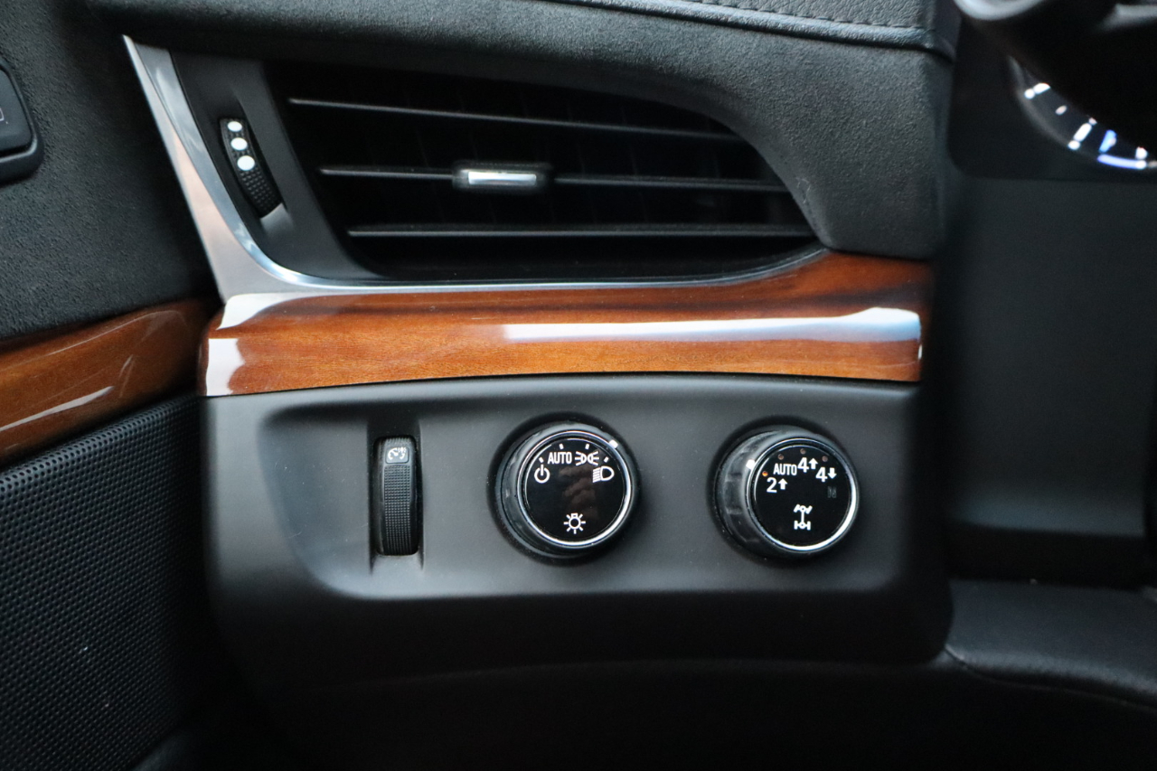 Cadillac Escalade ESV 4WD 4dr Premium Luxury 2018