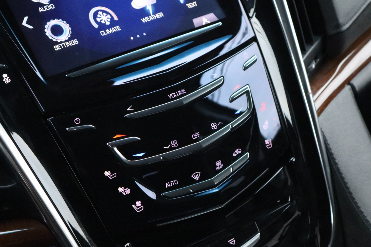 Cadillac Escalade ESV 4WD 4dr Premium Luxury 2018