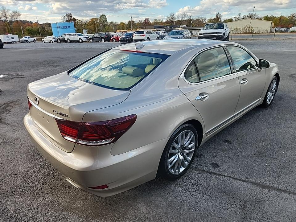 2017 Lexus LS L's photo