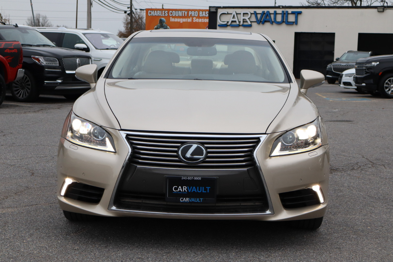 2017 Lexus LS L's photo