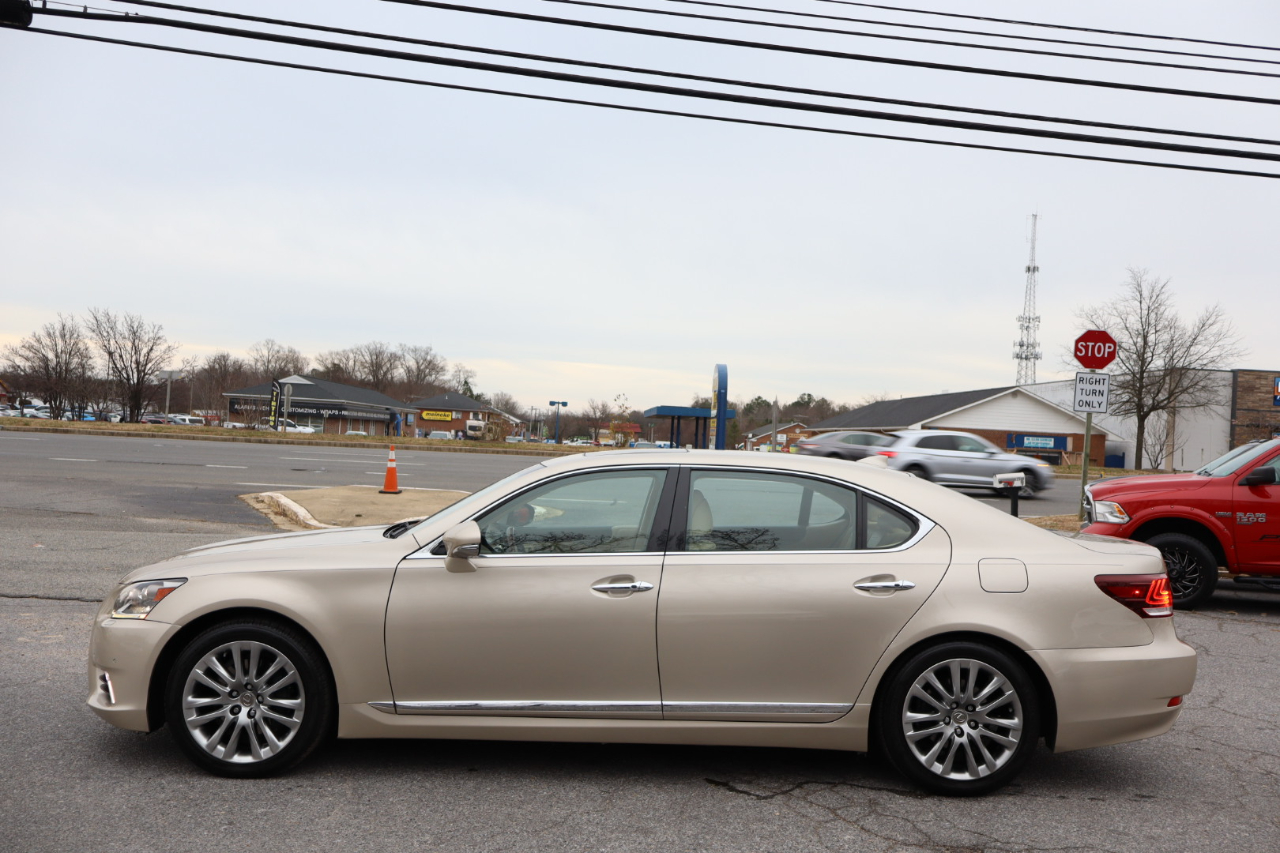 Lexus LS 460 4dr Sdn L RWD 2017